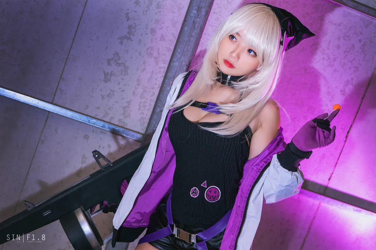 Messie Huang - AA-12-erohere8.webp